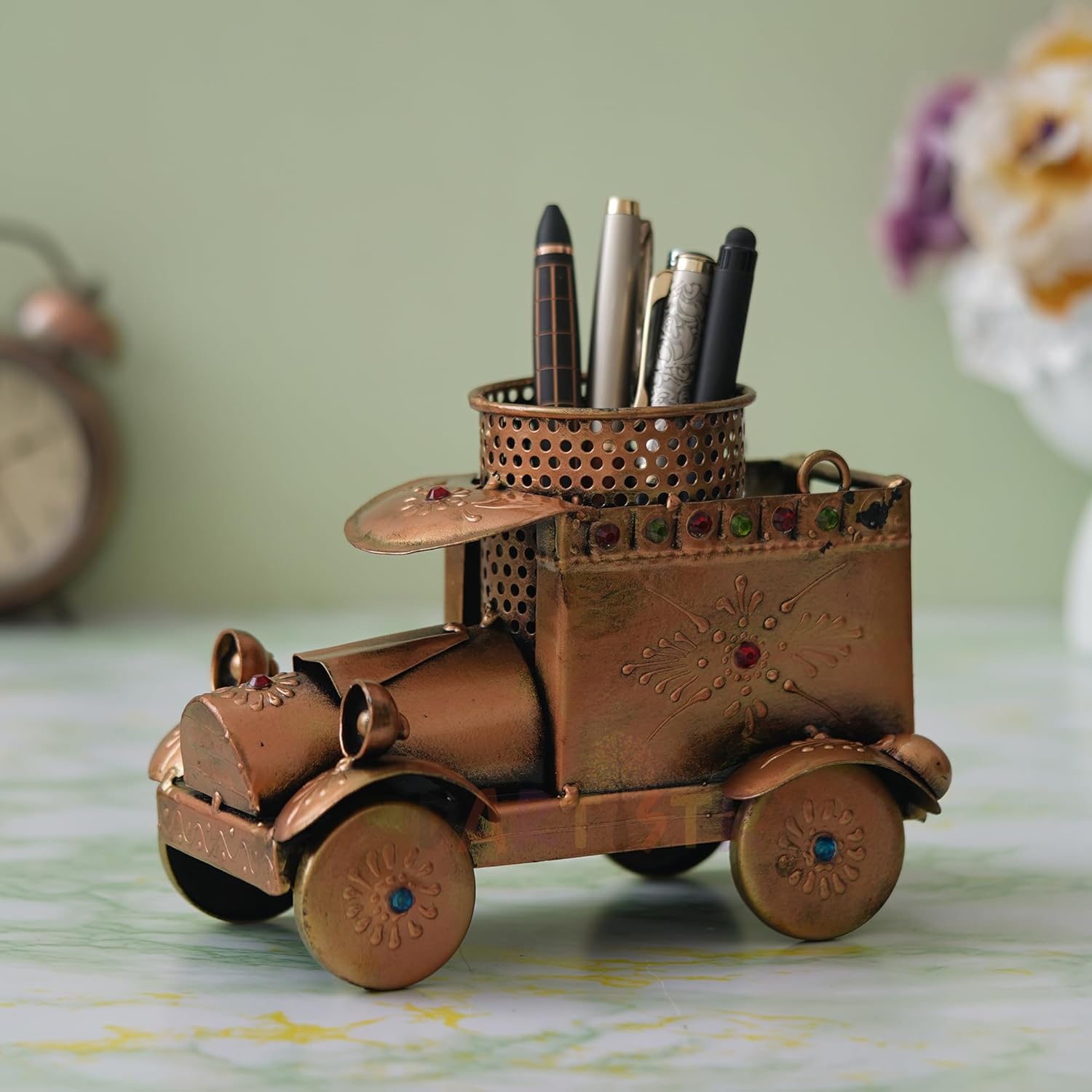 Dartistry Vintage Car Design Pen Holder/Antique Metal Pen Holder/Pencil Holder/Vintage Desk Organiser